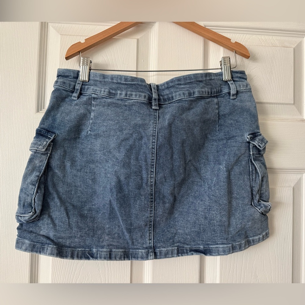 Denim Cargo Women Skirt - Picture 4 of 5